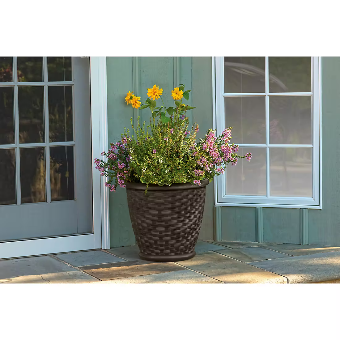 Suncast 18" Sonora Resin Wicker Planters, 2 pk. - Java